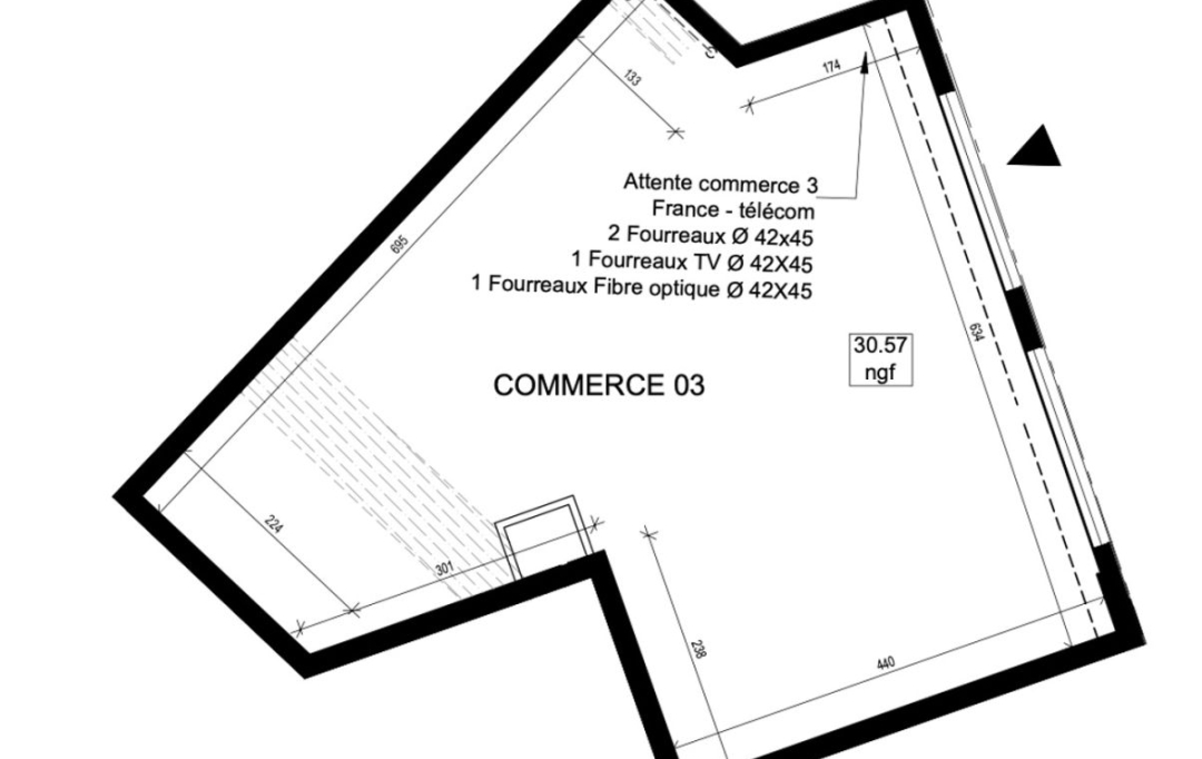 Annonces ST OUEN : Local / Bureau | PUTEAUX (92800) | 40 m2 | 2 717 € 