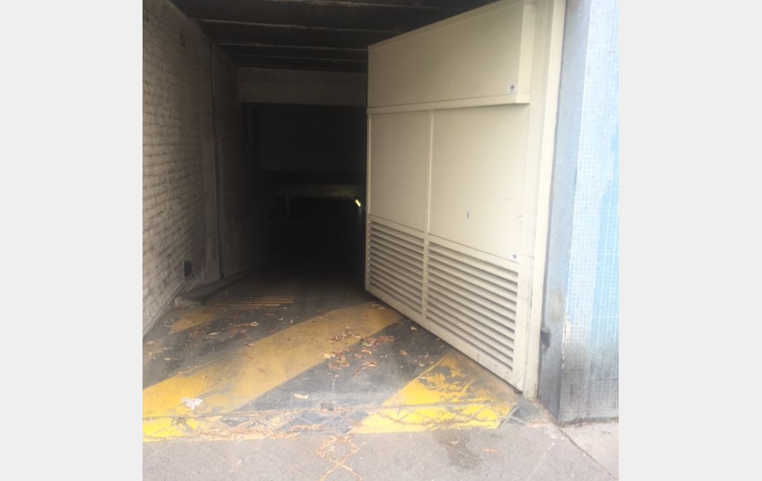 Annonces ST OUEN : Garage / Parking | PARIS (75015) | 0 m2 | 120 € 